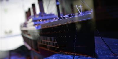 Turistik amaçla kullanılan denizaltı okyanusta kayboldu