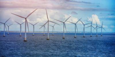 Rüzgar türbinleri İzmir'den "kanatlanıyor"