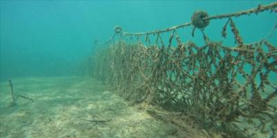 Karadeniz'den hayalet ağların izinde 2 ton atık çıkarıldı