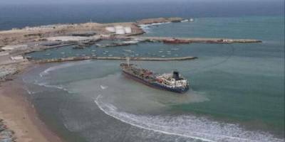 Karaya oturan tankerdeki 3 bin 500 ton petrol tahliye edildi