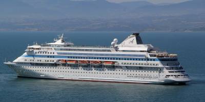 "Astoria Grande" 850 yolcusuyla Sinop'a geldi