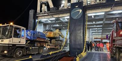 Çeşme Limanı'ndan deprem bölgesi için ikinci yardım gemisi yola çıktı