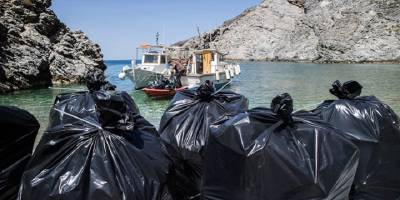 6 yılda 700 bin kilogram plastiğin Akdeniz'i kirletmesinin önüne geçtiler