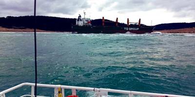 Şile'de karaya oturan gemi kurtarıldı