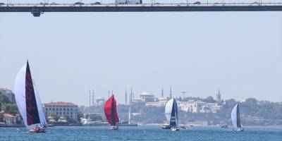 İstanbul Boğazı'nda gemi trafiği çift yönlü askıya alındı