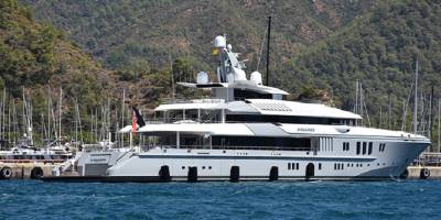 Süper yat "Mogambo" Marmaris'te