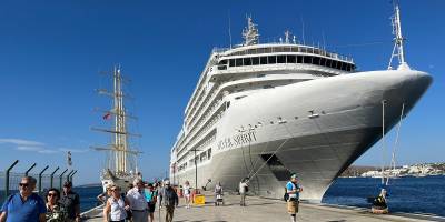 Yolcu gemisi Silver Spirit Bodrum'u ziyaret etti