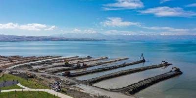 Van Gölü'nden 1 milyon 365 bin metreküp dip çamuru ve balçık çıkarıldı