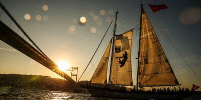 Maximiles Black The Bodrum Cup filosu, İstanbul Boğazı'ndan geçti