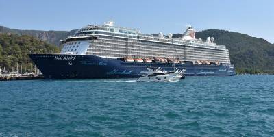 "Mein Schiff 5"in rotası İsrail yerine Marmaris oldu