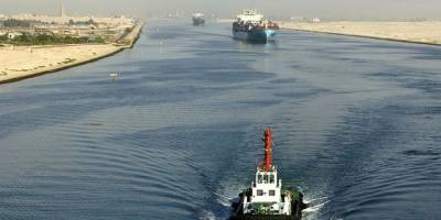 Mısır, 2024'te Süveyş Kanalı'ndan geçiş ücretini yüzde 5 ila 15 artıracak