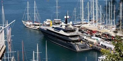 Fethiye'de süper yat "Attila"ya yakıt ikmali yapıldı