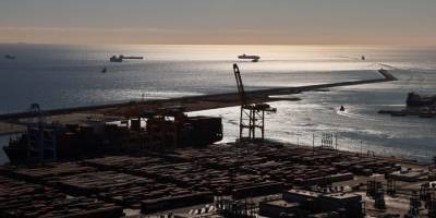 Liman işçilerinden anlamlı protesto