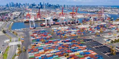 Hafta sonu kapalı olan Avustralya limanları bugün açılmaya başlandı