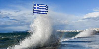 Pire ve Lavrio limanlarında gemi seferleri iptal edildi