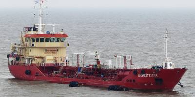 Kurtarılan tanker Tuzla Demir Sahası'na demirletildi