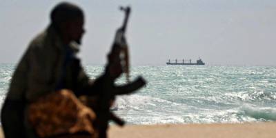 Somalili korsanlar, bir haftada İran bandıralı ikinci gemiyi kaçırdı