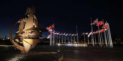 NATO'nun ilk 600 adet konteyneri Taranto limanından hareket etti