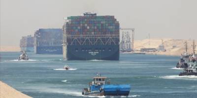 Süveyş Kanalı "bölgedeki gerilime" rağmen gelirlerini artırdı