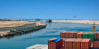 "Süveyş Kanalı gelirlerinde yüzde 60'lık düşüş bekliyor"