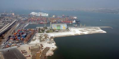 "BAE, İzmir limanından hisse almak için anlaşmak üzere"