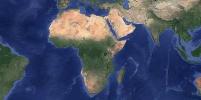 Gemi trafiği Süveyş Kanalı'nda azalırken Ümit Burnu'nda iki katına çıktı