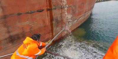 Mersin'de denizi kirleten gemiye 10 milyon 61 bin lira ceza kesildi