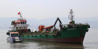 İzmit Körfezi'nde geçen yıl gemilerden 31 olimpik yüzme havuzu hacminde atık toplandı