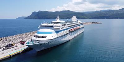 "Astoria Grande" kruvaziyeri 788 yolcusuyla Amasra'da demirledi