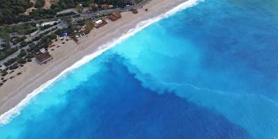 Ölüdeniz'in rengi turkuaza döndü