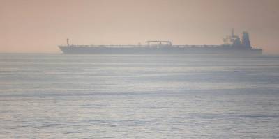 ABD'nin alıkoyduğu gemi Umman Körfezi'nde silahlı kişiler tarafından ele geçirildi