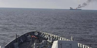 İngiltere Kraliyet Donanması: Bir gemiye saldırı düzenlendi