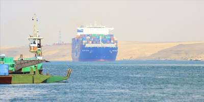 Mısır, Süveyş Kanalı'ndan 5 yılda yaklaşık 40 milyar dolar gelir elde etti