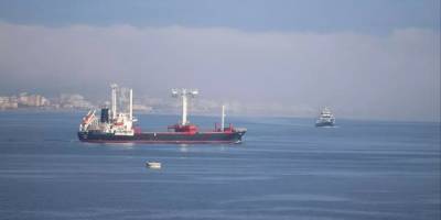 Çanakkale Boğazı 22 saat sonra açıldı