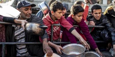 Yunanistan: Gazze'ye insani yardım için deniz yolu gerekli ancak yeterli değil