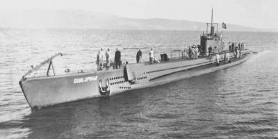 Dumlupınar denizaltısında şehit olan denizciler anıldı