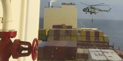 İran el koyduğu gemideki iki Pakistan vatandaşını serbest bıraktı