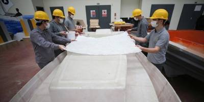 Tersane gibi okulda öğrenciler çelik ve fiber tekne üretiyor