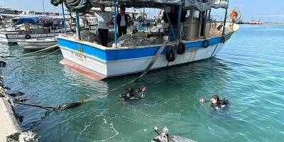 Hatay'da kıyı ve deniz dibi temizliği yapıldı