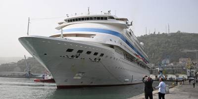 Trabzon Limanı'na sezonun ilk kruvaziyeri yanaştı