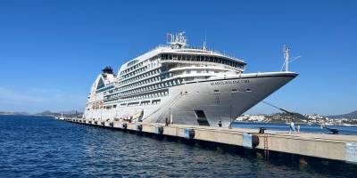 Bodrum'a "Seabourn Encore" kruvaziyeri 556 yolcu getirdi