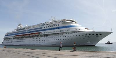 "Astoria Grande" Samsun Limanı'na demirledi