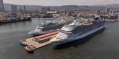 İzmir Limanı'na 2 kruvaziyer yanaştı