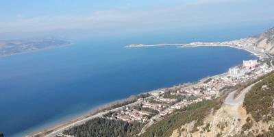 Gölde 7 el bombası bulundu