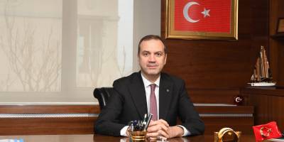 Tamer Kıran, "Denizciler her türlü övgü ve takdiri hak ediyor."