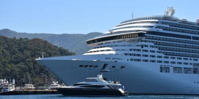 "MSC Divina" Marmaris'e geldi