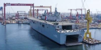 Türkiye’nin ilk amfibi hücum gemisi TDK'ne teslim edildi
