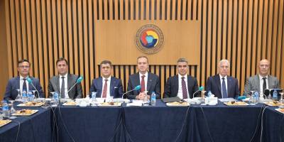 Türkiye'nin uluslararası taşımacılıktaki stratejik önemi masaya yatırıldı