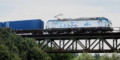 Arkas, limanlara konteyner taşıyacak 5 lokomotif alıyor