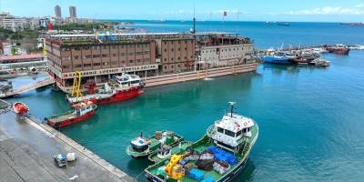 Depremzedeler Karadeniz Lifeship gemisinde konaklıyor